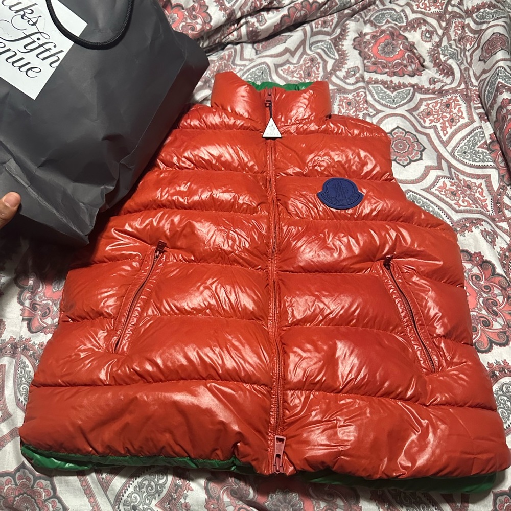 2 Moncler 1952 parken zip.up nylon vest